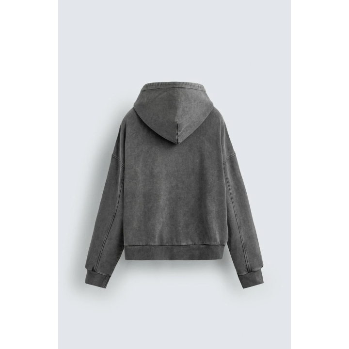 ТОЛСТОВКА С ЭФФЕКТОМ ПОТЕРТОСТИ С МОЛНИЕЙ