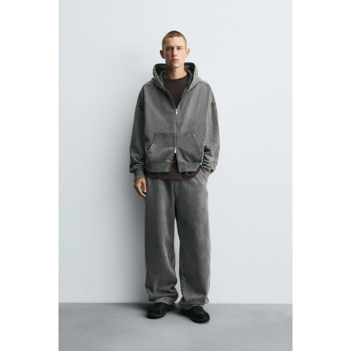 ТОЛСТОВКА С ЭФФЕКТОМ ПОТЕРТОСТИ С МОЛНИЕЙ