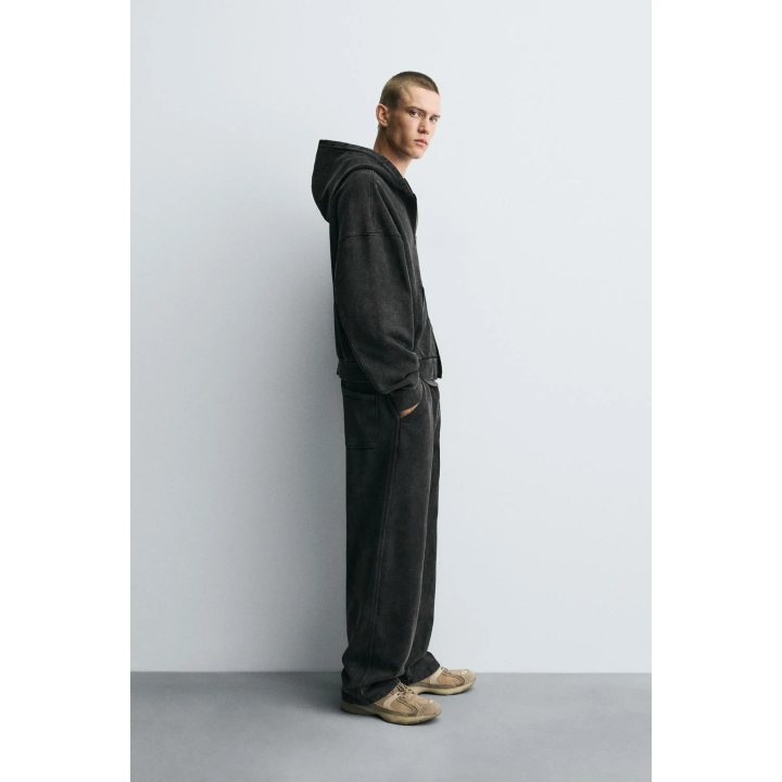 Джоггеры в свободном крое с эффектом потертости