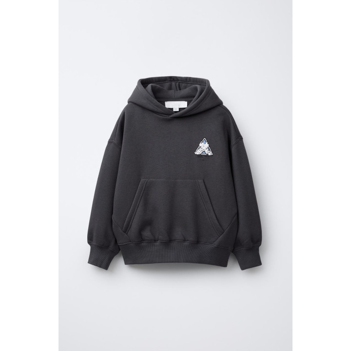 ХУДИ С РЕЛЬЕФНЫМ ПРИНТОМ