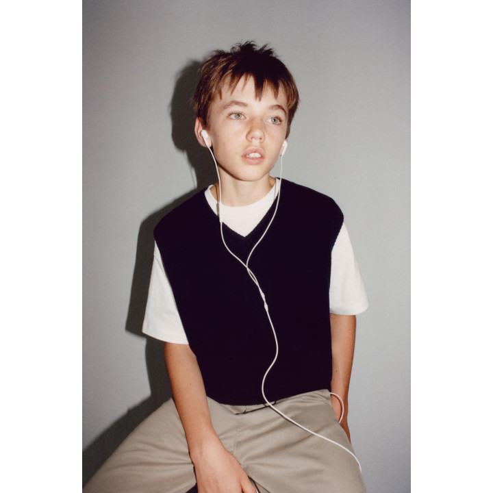 ТРИКОТАЖНЫЙ ЖИЛЕТ