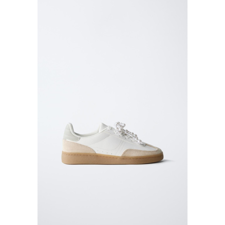 БАЗОВЫЕ КРОССОВКИ