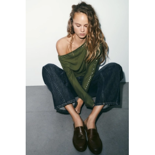 КОЖАНЫЕ ЛОФЕРЫ С ПЛАНКОЙ