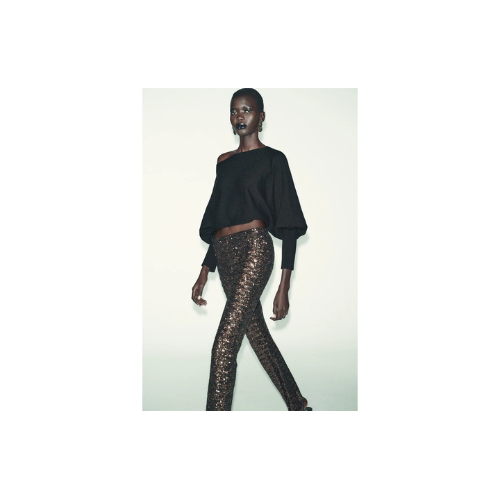 УКОРОЧЕННЫЙ СВИТЕР С ОБЪЕМНЫМИ РУКАВАМИ