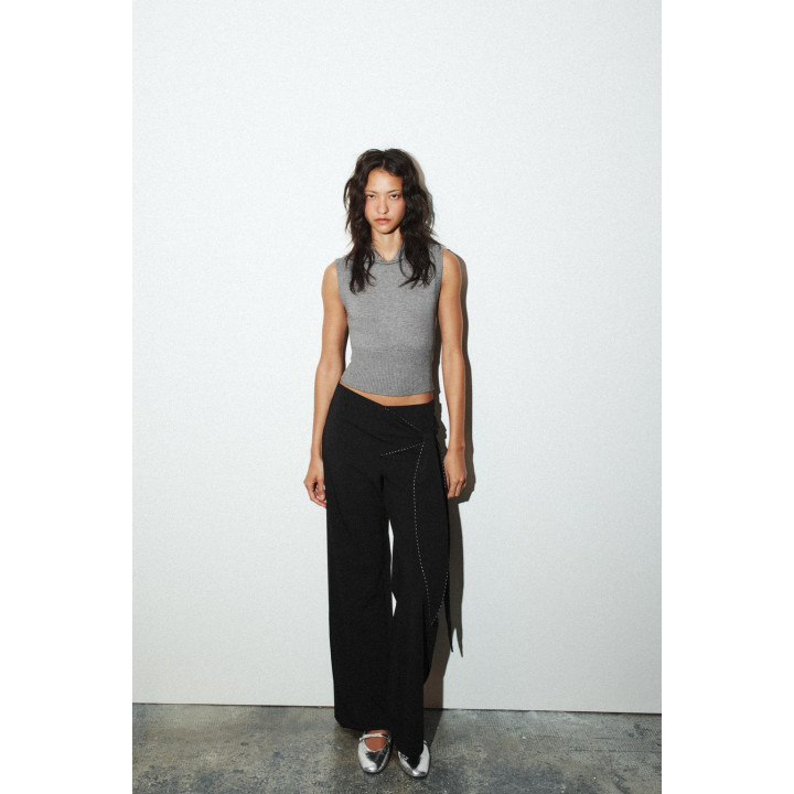 ТРИКОТАЖНЫЙ ТОП-ЖИЛЕТ С ВОРОТНИКОМ ПОЛО