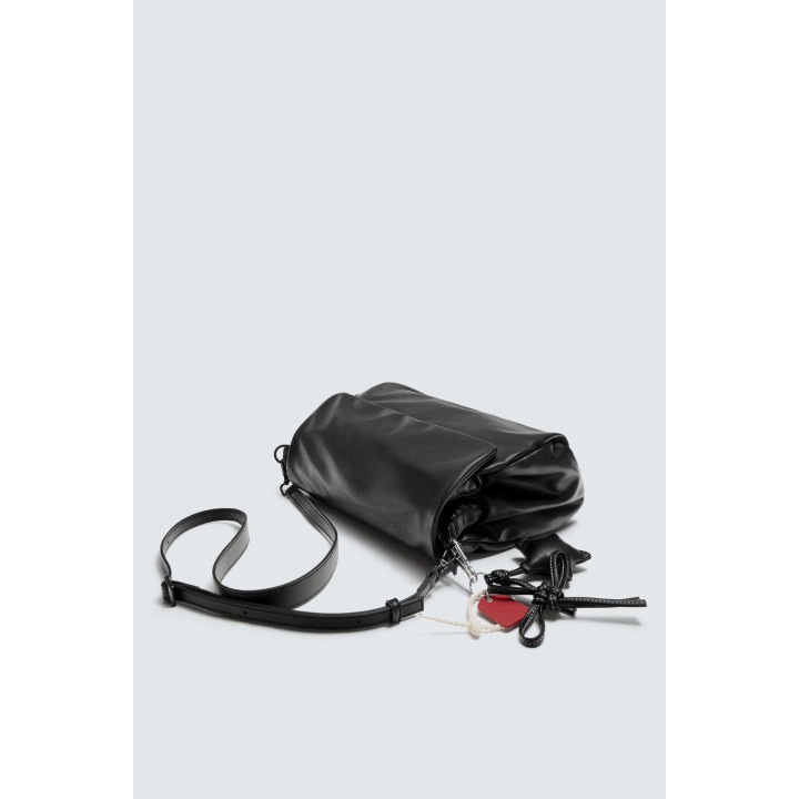 СУМКА-МЕССЕНДЖЕР С КЛАПАНОМ И БРЕЛОКОМ