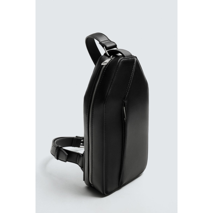 ОДНОТОННАЯ ВЕРТИКАЛЬНАЯ СУМКА