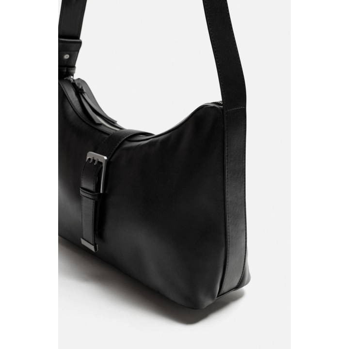 СУМКА С ПРЯЖКАМИ