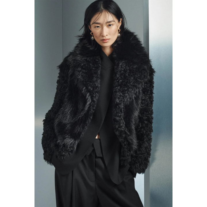 КОРОТКОЕ ПАЛЬТО ИЗ ИСКУССТВЕННОГО МЕХА — ZW COLLECTION