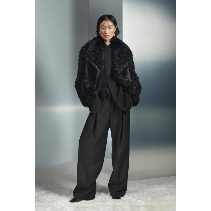 КОРОТКОЕ ПАЛЬТО ИЗ ИСКУССТВЕННОГО МЕХА — ZW COLLECTION