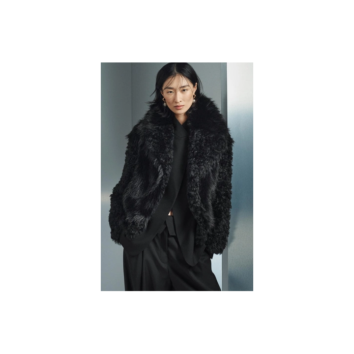 КОРОТКОЕ ПАЛЬТО ИЗ ИСКУССТВЕННОГО МЕХА — ZW COLLECTION