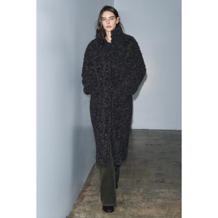 ДЛИННОЕ ПАЛЬТО ИЗ ИСКУССТВЕННОЙ ОВЧИНЫ — ZW COLLECTION