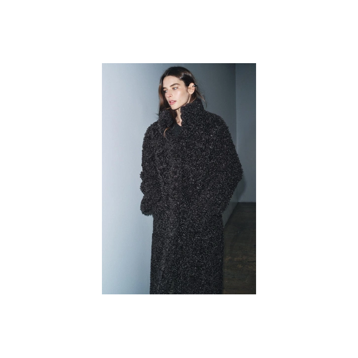 ДЛИННОЕ ПАЛЬТО ИЗ ИСКУССТВЕННОЙ ОВЧИНЫ — ZW COLLECTION