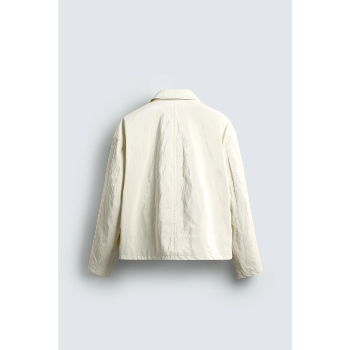 КУРТКА СВОБОДНОГО КРОЯ С БЛЕСТЯЩЕЙ ОТДЕЛКОЙ