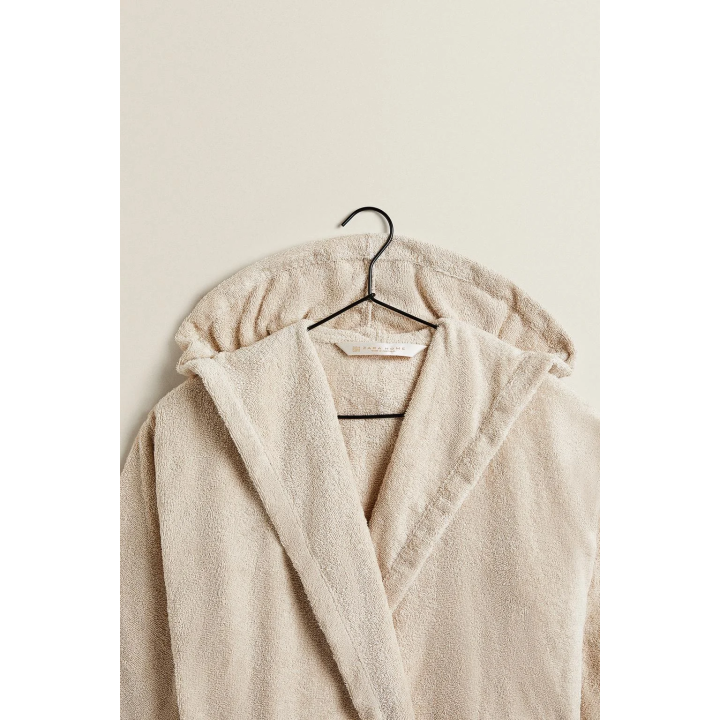 HOODED BATHROBE (360 GXM²)