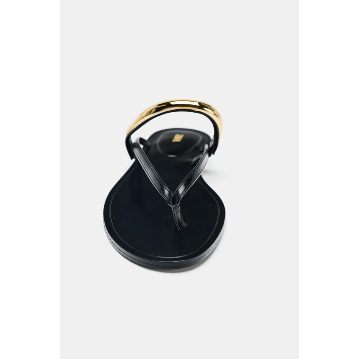 САНДАЛИИ С МЕТАЛЛИЧЕСКОЙ АППЛИКАЦИЕЙ