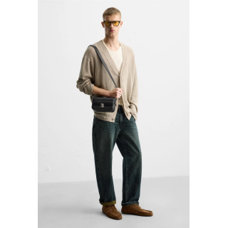 Чёрная сумка через плечо