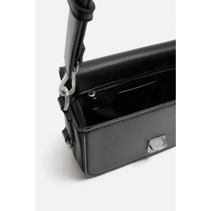 Чёрная сумка через плечо