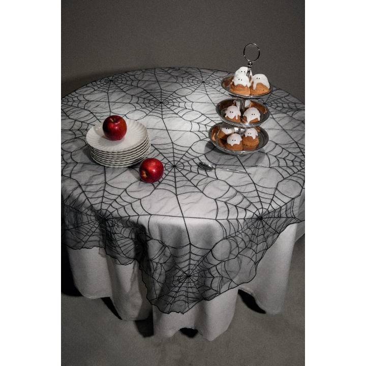 TULLE HALLOWEEN SPIDER WEB TABLECLOTH