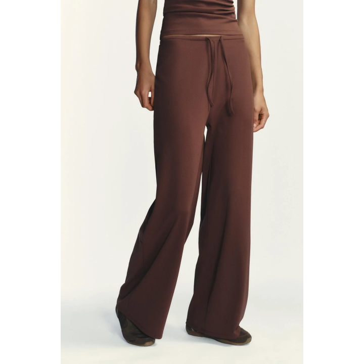 ТЕКСТУРИРОВАННЫЕ БРЮКИ ПРЯМОГО КРОЯ