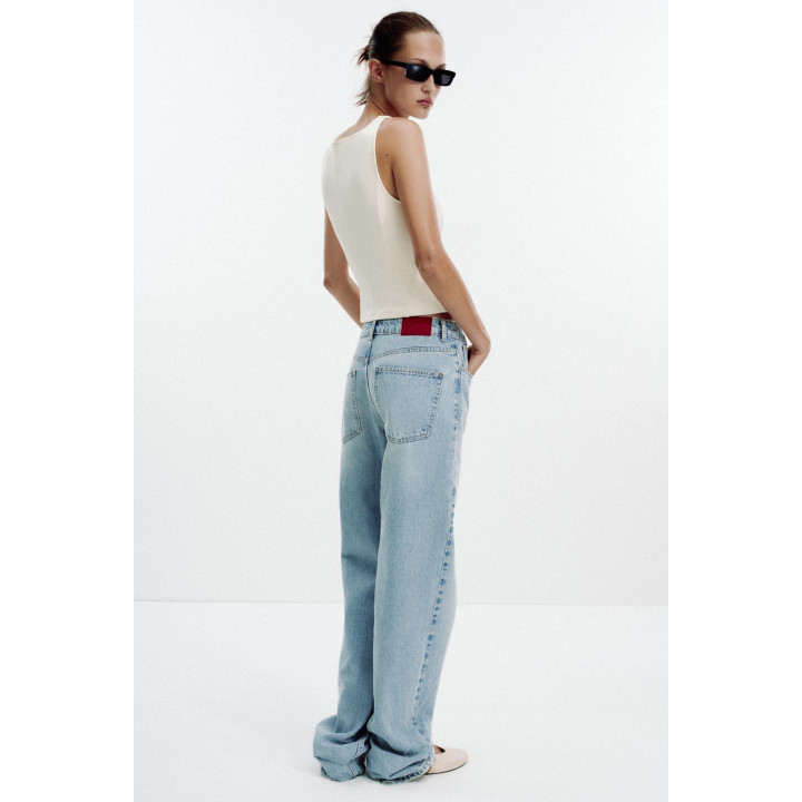 ТОП ИЗ ИНТЕРЛОКА С V-ОБРАЗНЫМ ВЫРЕЗОМ