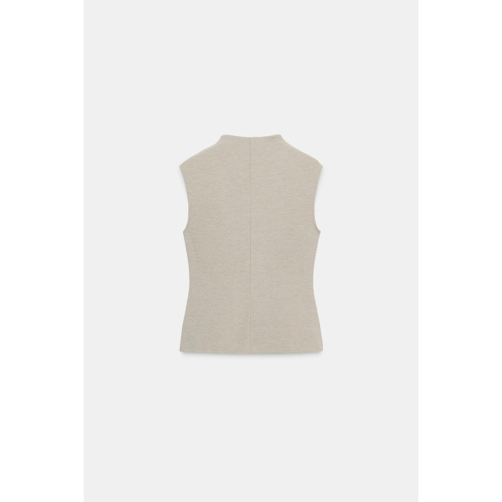 ЖИЛЕТ ИЗ САРЖИ НА ПУГОВИЦАХ