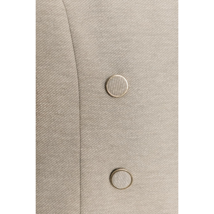 ЖИЛЕТ ИЗ САРЖИ НА ПУГОВИЦАХ