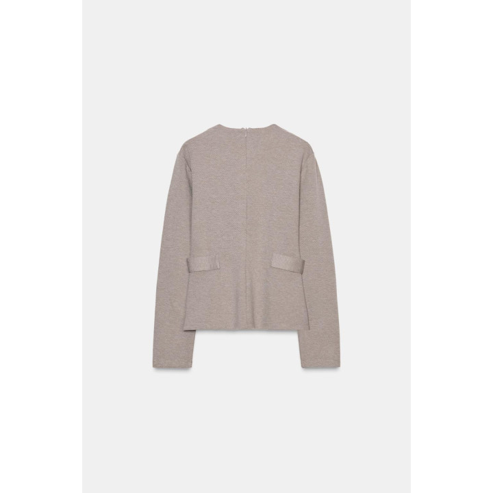 ТОП ИЗ САРЖИ С ПУГОВИЦАМИ