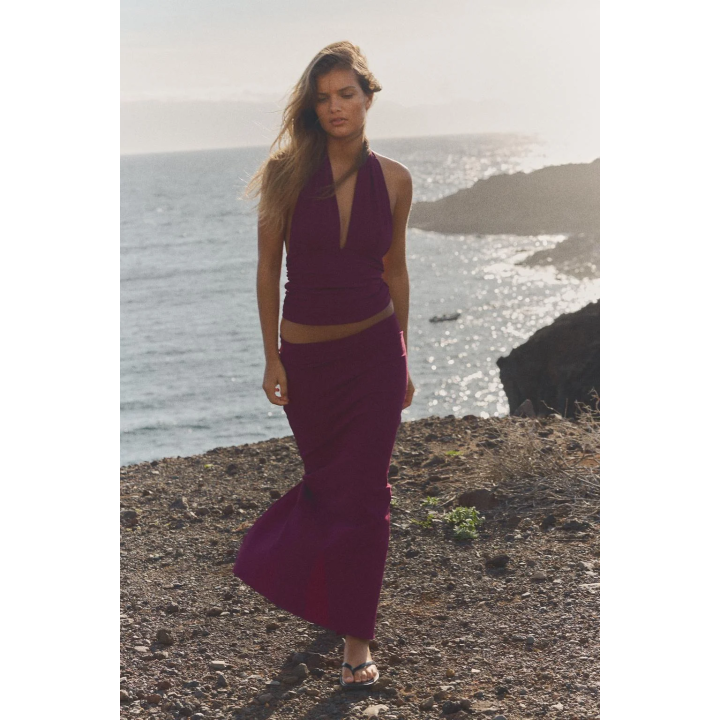 Топ сборкой на шее