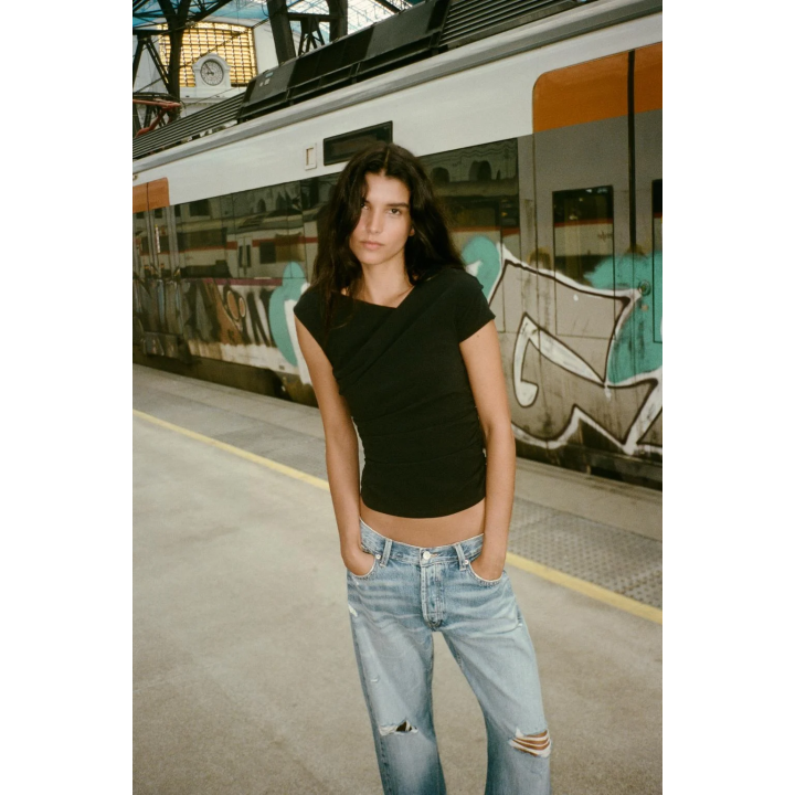 АСИММЕТРИЧНЫЙ ТОП СО СБОРКАМИ