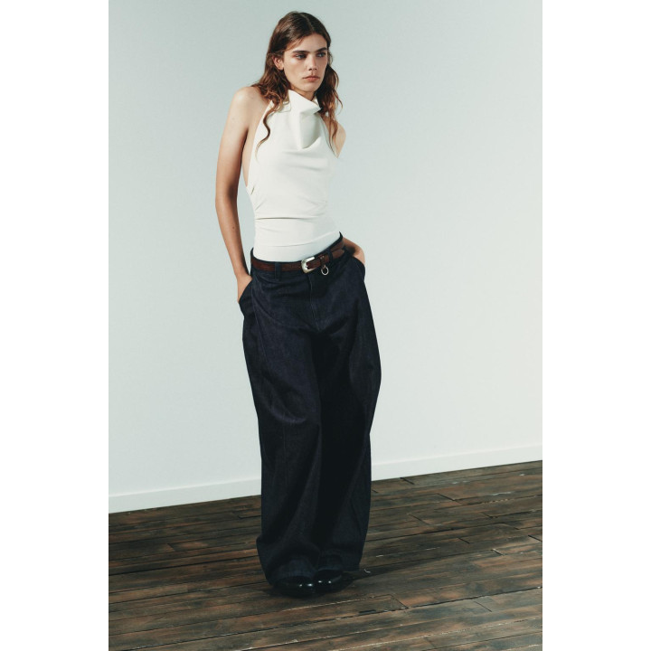 БОДИ С ГОРЛОВИНОЙ ХАЛТЕР И ОТКРЫТОЙ СПИНОЙ