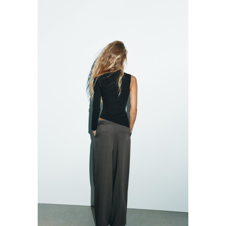 АСИММЕТРИЧНЫЙ ТОП ИЗ КРЕПА