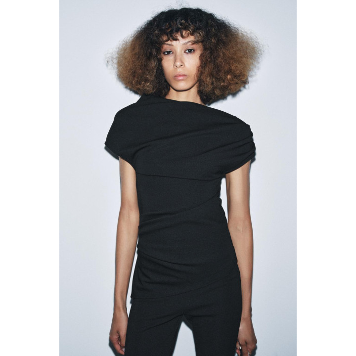 ТОП АСИММЕТРИЧНОГО КРОЯ СО СКЛАДКАМИ