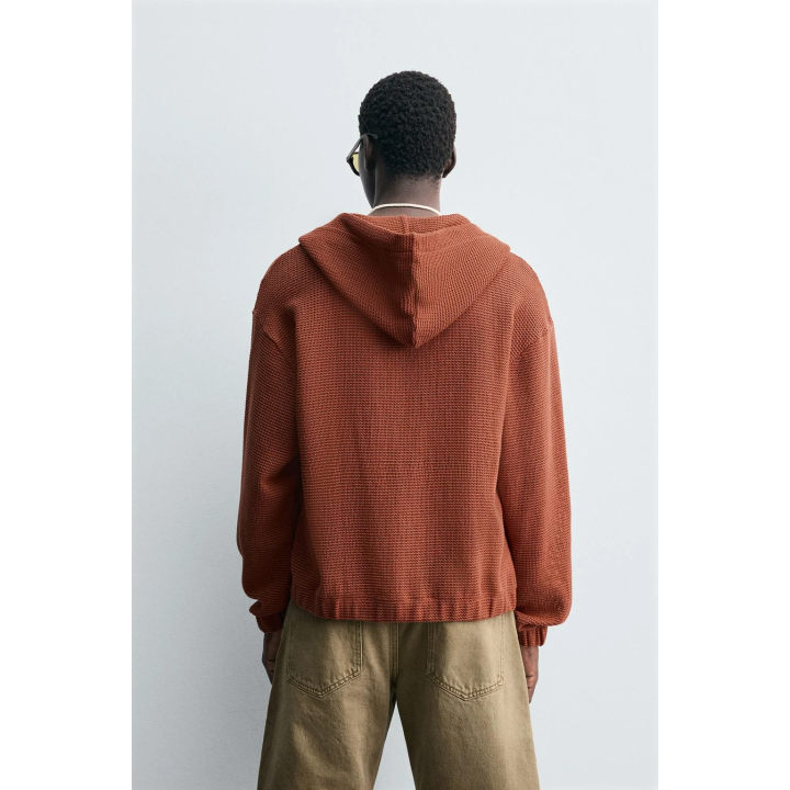 ТОЛСТОВКА С КАПЮШОНОМ ИЗ ТКАНИ С ОТКРЫТОЙ ТЕКСТУРОЙ