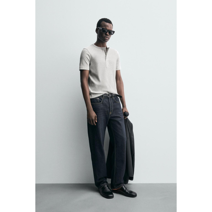 ФУТБОЛКА С ВОРОТНИКОМ НА ПУГОВИЦАХ