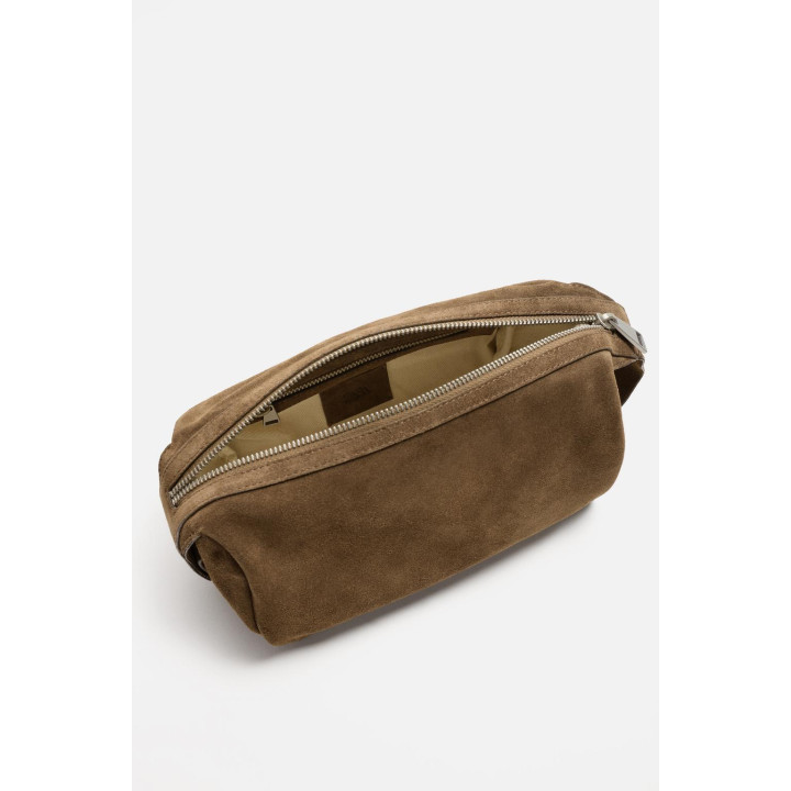 КОЖАНЫЙ НЕСЕССЕР