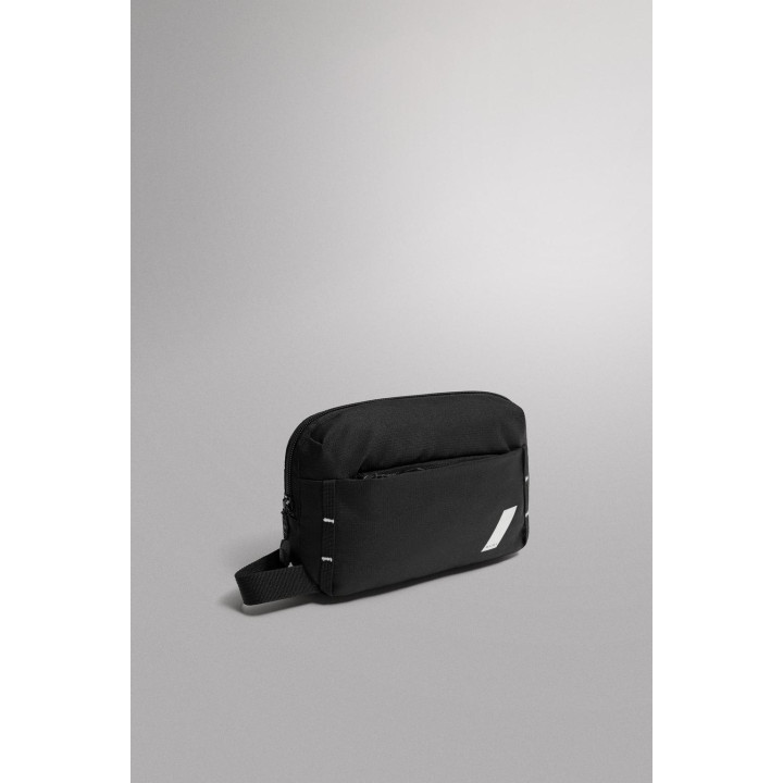 СПОРТИВНЫЙ НЕСЕССЕР