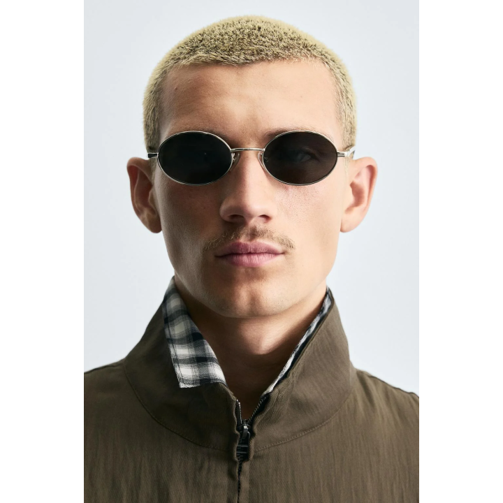 КУРТКА ИЗ СТРУЯЩЕЙСЯ ТКАНИ СВОБОДНОГО КРОЯ