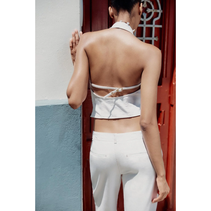 КОРОТКИЙ ДЖИНСОВЫЙ ТОП Z1975 С ГОРЛОВИНОЙ ХАЛТЕР