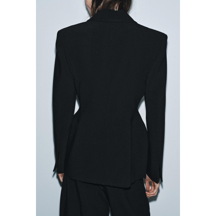 БЛЕЙЗЕР ОБЛЕГАЮЩЕГО КРОЯ С ДЕКОРАТИВНОЙ СТРОЧКОЙ — ZW COLLECTION