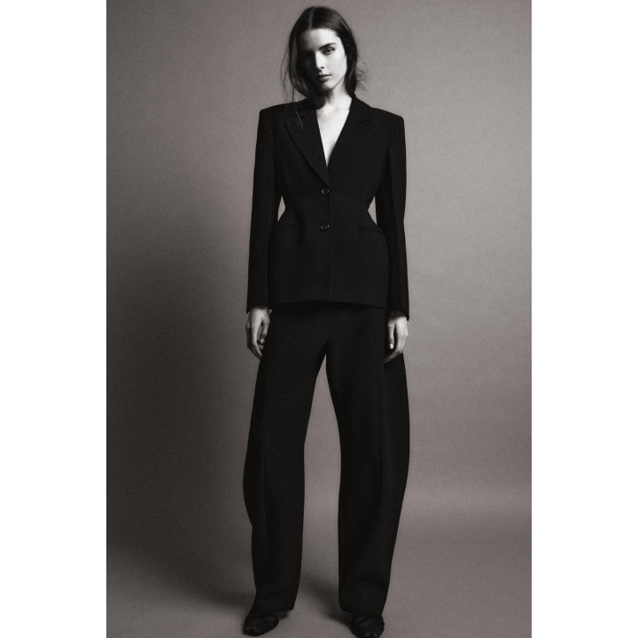 БЛЕЙЗЕР ОБЛЕГАЮЩЕГО КРОЯ С ДЕКОРАТИВНОЙ СТРОЧКОЙ — ZW COLLECTION