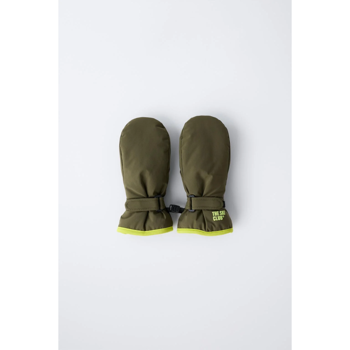 ВЕТРОЗАЩИТНЫЕ ВАРЕЖКИ С КОНТРАСТНЫМИ ДЕТАЛЯМИ, ЛЫЖНАЯ КОЛЛЕКЦИЯ