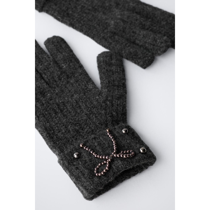 ВЯЗАНЫЕ ПЕРЧАТКИ С БУСИНАМИ