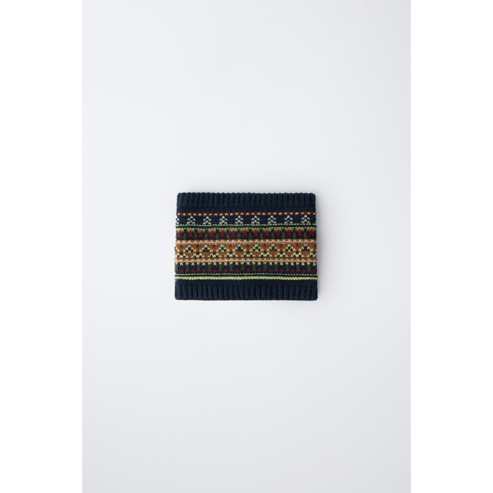 Вязанный воротник-хомут с жаккардовым узором