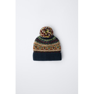 Шапка-бини из жаккардового трикотажа