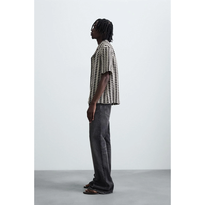 ЖАККАРДОВАЯ РУБАШКА С КОНТРАСТНЫМ РИСУНКОМ