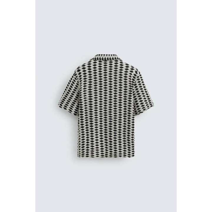 ЖАККАРДОВАЯ РУБАШКА С КОНТРАСТНЫМ РИСУНКОМ