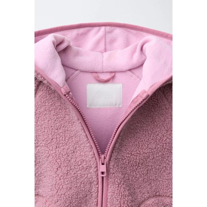 КУРТКА ИЗ ИСКУССТВЕННОЙ ОВЧИНЫ С КАПЮШОНОМ