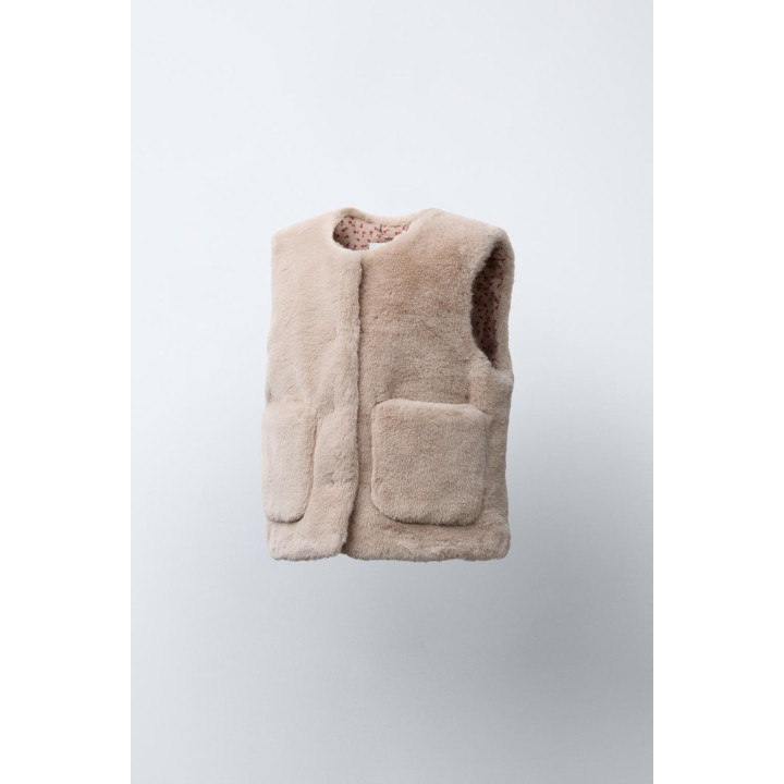 ЖИЛЕТ ИЗ ИСКУССТВЕННОГО МЕХА