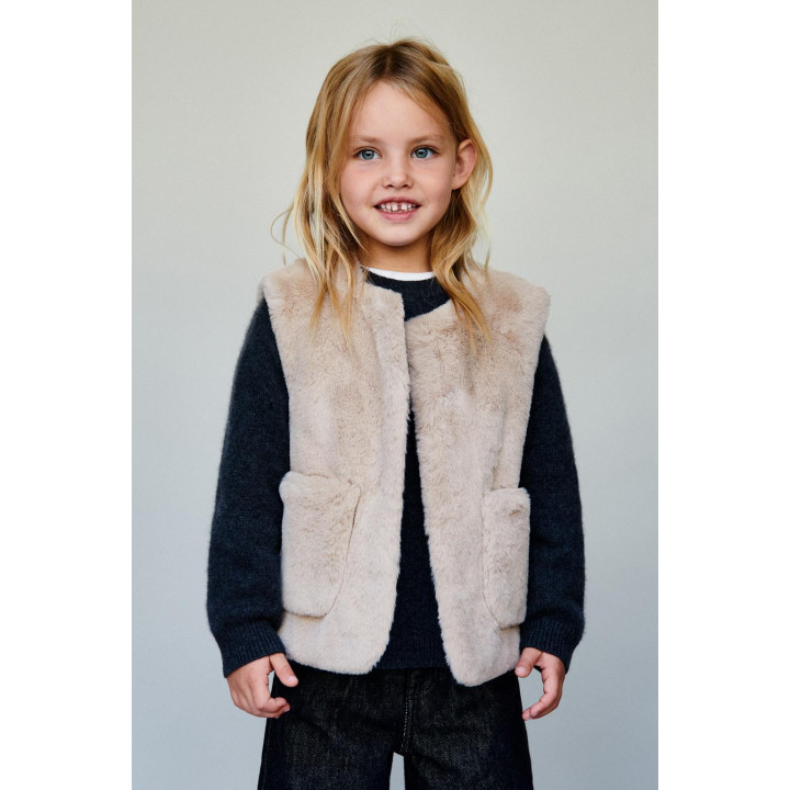 ЖИЛЕТ ИЗ ИСКУССТВЕННОГО МЕХА